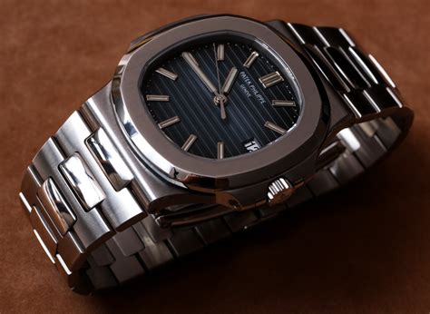 patek philippe nautilus 5711 1a 010 review